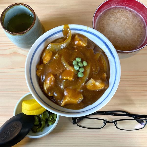 「カレー丼」@角平の写真