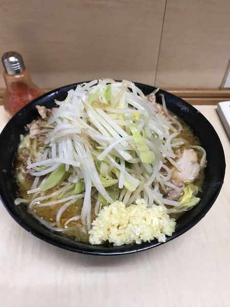 「味噌ラーメン　麺少なめ硬めニンニク」@ラーメン二郎 京成大久保店の写真