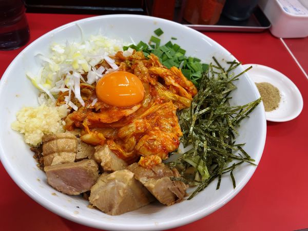 「【限定】豚キムチまぜそば」@ら～めんコジマル 宮野木店の写真