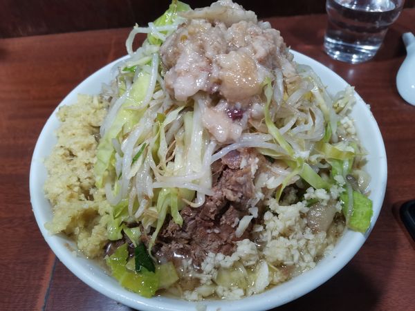 「ラーメン豚増し＋ショウガ」@D麺の写真