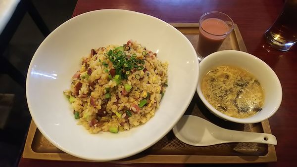 「燻製鴨入り炒飯」@中国料理 香 Shanの写真