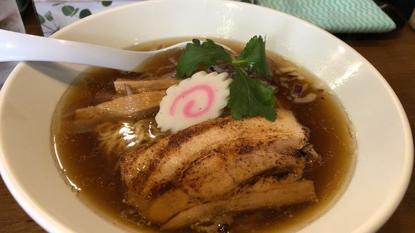 「鶏煮干しらぁ麺」@つけ麺 弐☆゛屋の写真