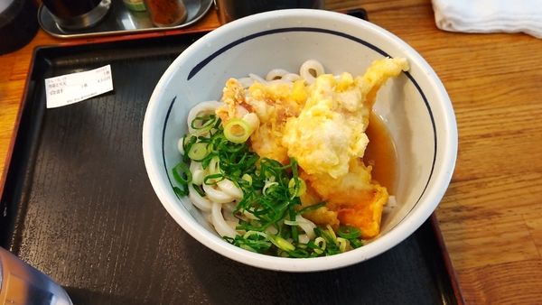 「冷とり天ぶっかけ並」@おにやんま 中目黒店の写真