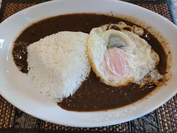 「（数量限定）ブラックマッサマンカレー　９９０円」@タイレストラン JIMJUMの写真