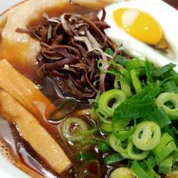 目玉入り中華そば