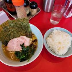 ラーメン並 焦がしネギ サービスライス
