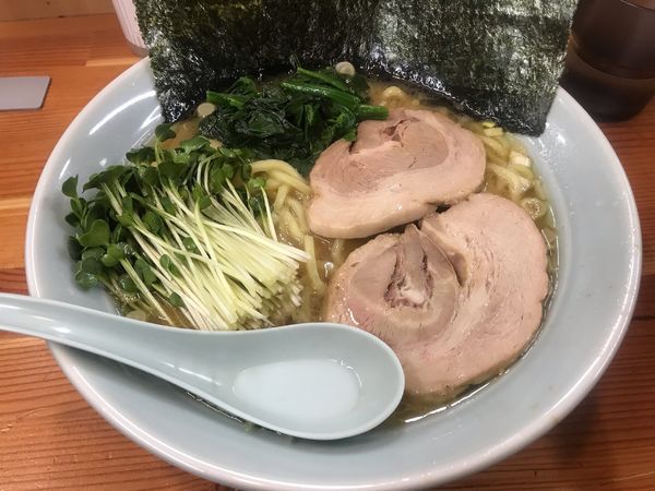 「しょうゆラーメン　大盛り　カイワレ」@すけちゃんラーメンの写真