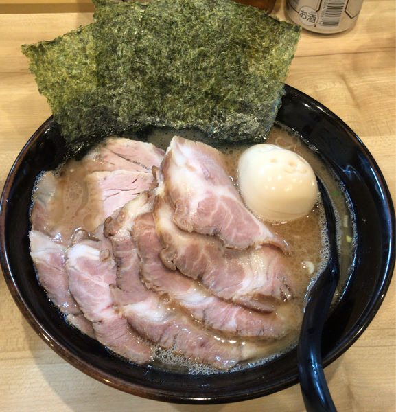 「味玉チャーシューメン+チャーシュー（1150円）」@三代目 麺家あくた川の写真
