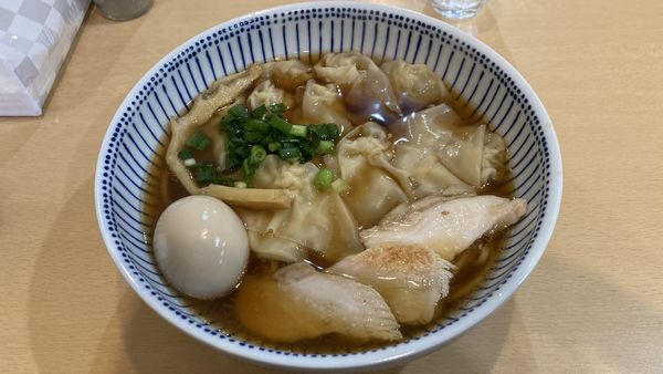 「ワンタンメン（醤油）」@すすり処  奥がわの写真