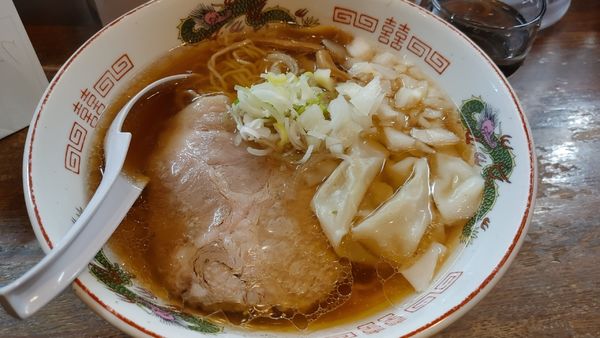 「ワンタン中華そば」@らあめん 寸八 総本店の写真