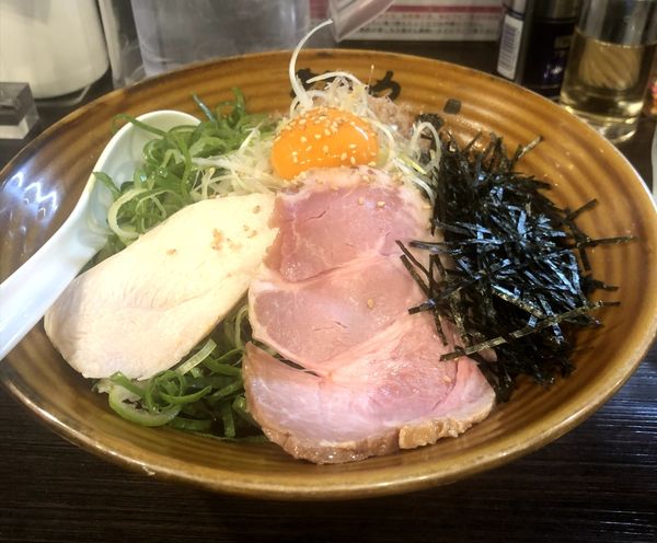 「まぜそば300g:930円」@麺や でこの写真