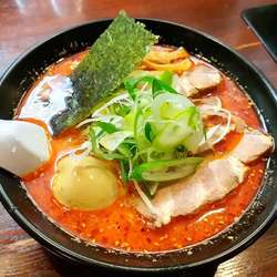 とんこつ赤みそ（＋味玉＋チャーシュー）