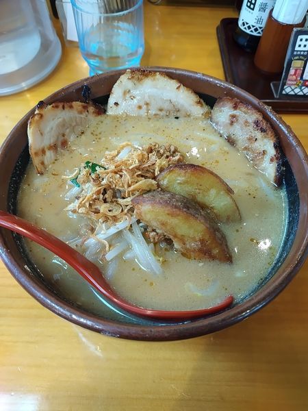 「北海道味噌 味噌漬炙りチャーシュー麺」@麺場 田所商店 行徳店の写真