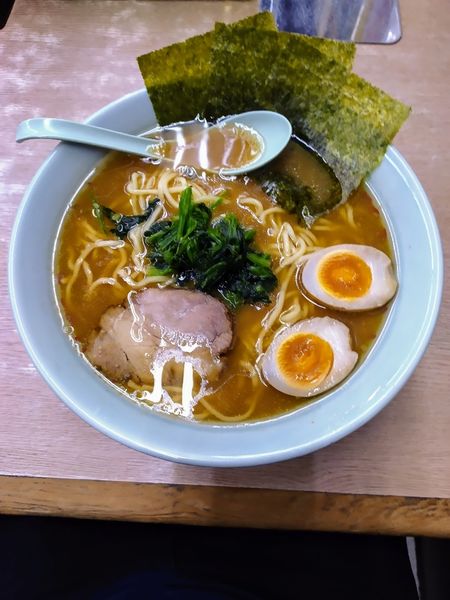 「玉子入ラーメン」@人形町らーめん いなせの写真