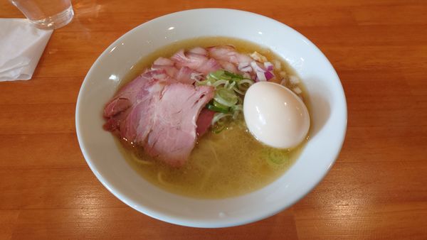 「しおらーめん 730円 + Aトッピング 300円」@らーめん コッコの写真