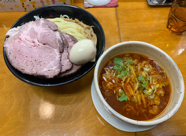 「チャーシューつけ麺旨辛ゆず+大盛り+味玉 ￥1050+￥100+」@らーめん逆流の写真