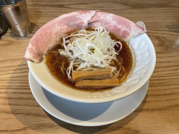 「ピストル」@ラーメン大戦争 神田店の写真