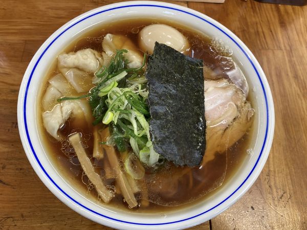 「醤油まるとくラーメン」@支那そば 福々亭の写真