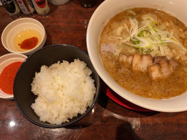 「鯖エンラク880円＋極辛150円」@エンラクラーメンの写真