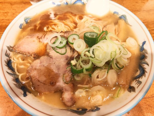 「旭川正油ラーメン」@渡なべの写真