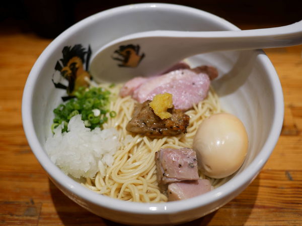 「フォアグラ油そば＋サービス味玉」@満鶏軒の写真