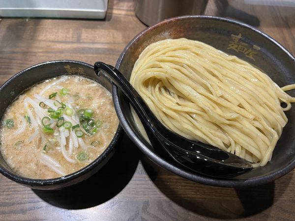 「ニンニク醤油つけ麺（特盛り540g）」@麺屋 一路の写真