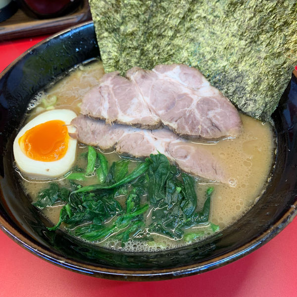 「特製ラーメン」@横浜ラーメン 山本家の写真