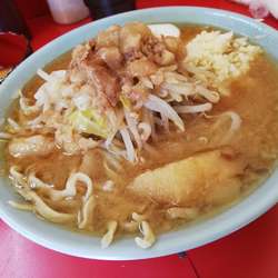 ラーメン（麺半分）