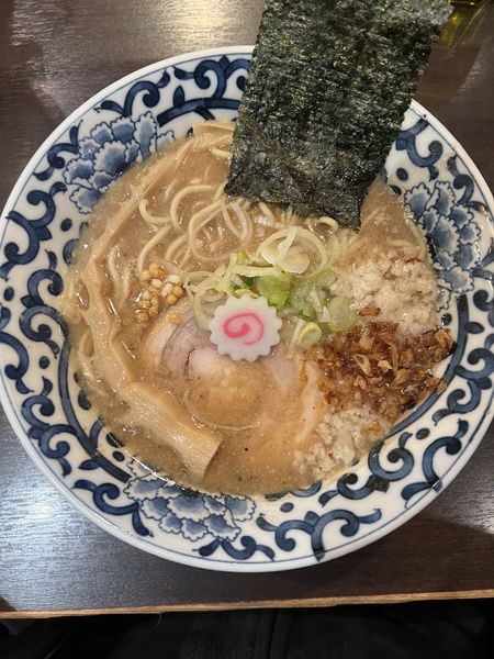 「魚介豚骨超濃厚らー麺890円」@東京駅 斑鳩の写真