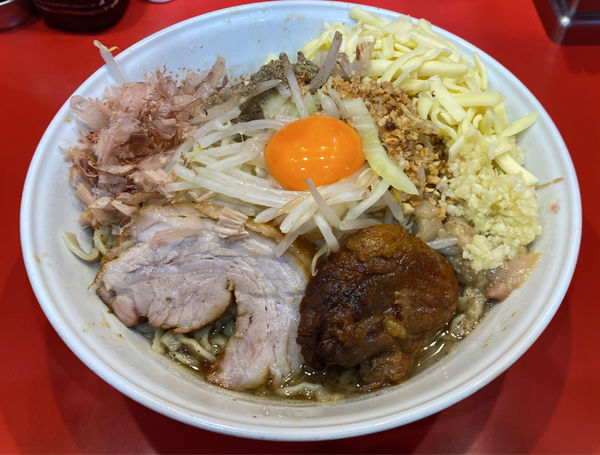 「まぜそば 魚粉 チーズ ニンニク アブラ」@麺屋 桐龍の写真