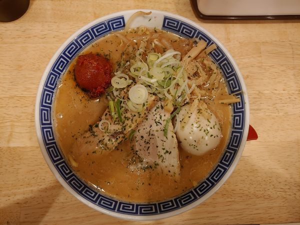 「味玉からみそラーメン　５辛　札幌麺」@からみそラーメン ふくろう 栄店の写真