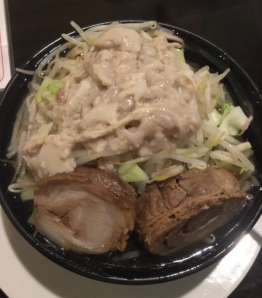 「少なめラーメン　770円」@びすとろ屋の写真