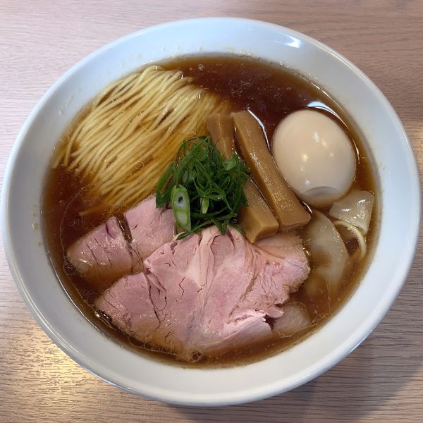 「特製醤油らーめん（950円）」@麺笑巧真の写真