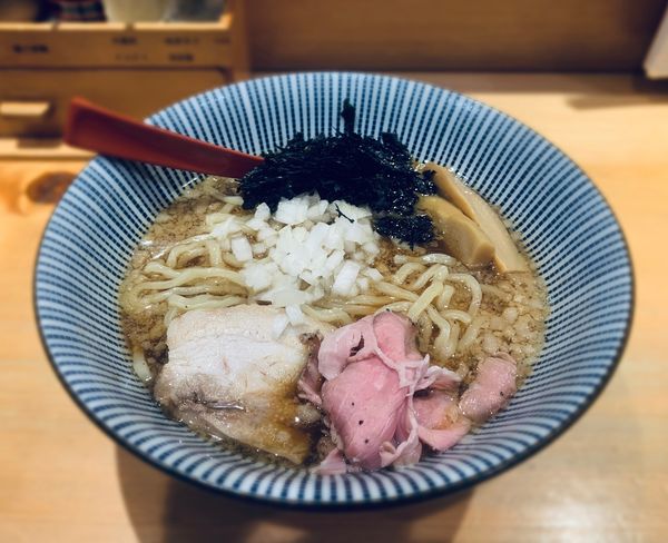 「背脂醤油らー麺（￥820）」@焼きあご塩らー麺 たかはし 上野店の写真
