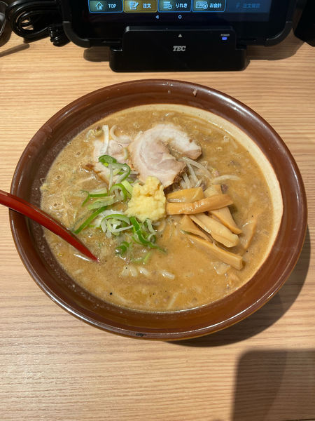 「赤味噌ラーメン(900円)」@札幌味噌ラーメン アウラの写真