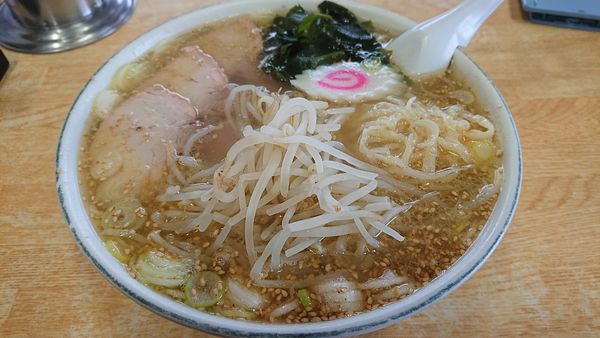 「塩ラーメン+大盛」@手打ちラーメン みうらの写真