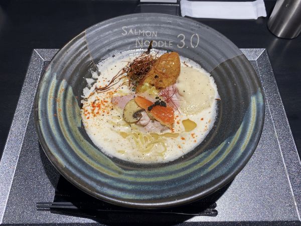 「ポルチーニサーモン」@サーモンnoodle3.0の写真