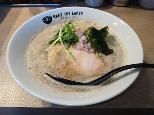 「魚介拉麺」@MAKI THE RAMENの写真