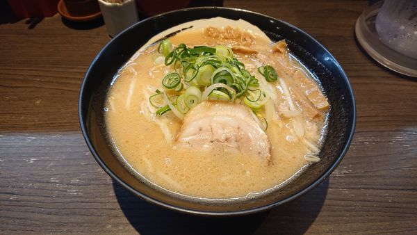 「味噌らぁ麺」@支那そばや 本店の写真