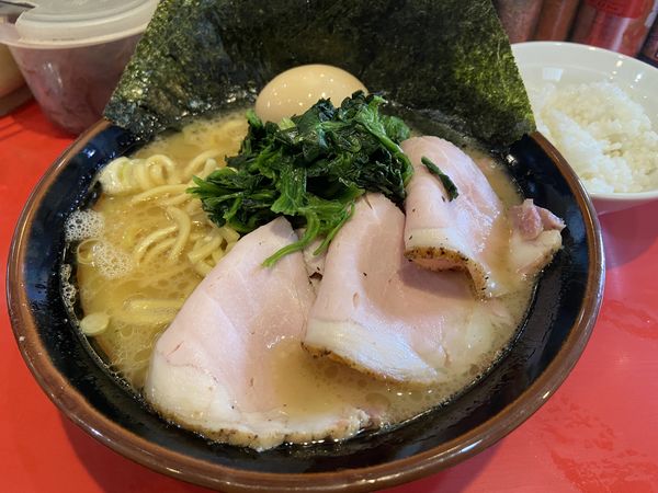 「満腹セット（中盛り硬め ライス小）」@どんとこい家の写真