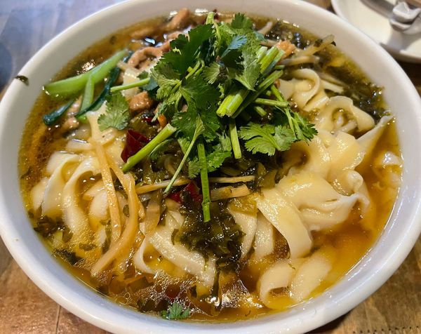 「豚肉と高菜のあっさり刀削麺」@西安刀削麺酒楼 三田店の写真