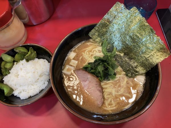 「ラーメン並」@らーめん 谷瀬家 新橋店の写真