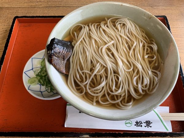 「にしんそば 1350円+excise」@総本家にしんそば 松葉 本店の写真