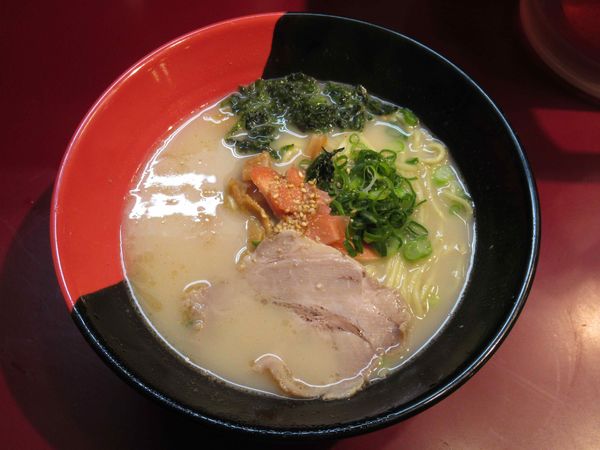 「アゴ出汁らーめん（570円）」@西海製麺所 高尾駅前店の写真