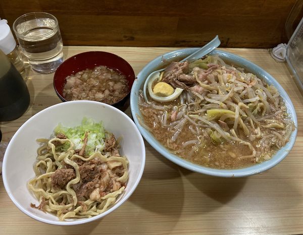 「富士丸ラーメン＋白＋ブタ脂カス」@ラーメン富士丸 明治通り都電梶原店の写真