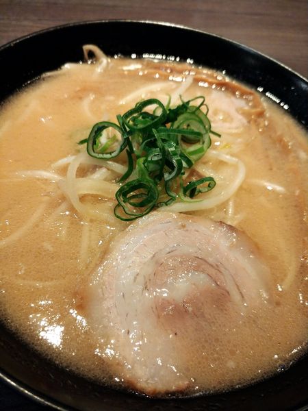 「味噌らぁ麺」@支那そばや 本店の写真