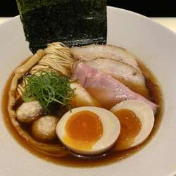 特製醤油らぁ麺