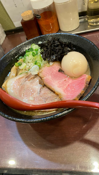 「濃厚煮干しラーメン」@麺屋 照の坊の写真