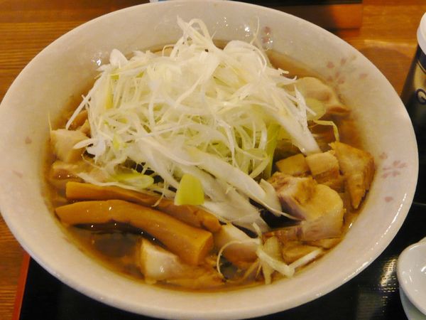 「葱醤油中華そば」@麺とおばんざいとお酒のお店 佳什の写真