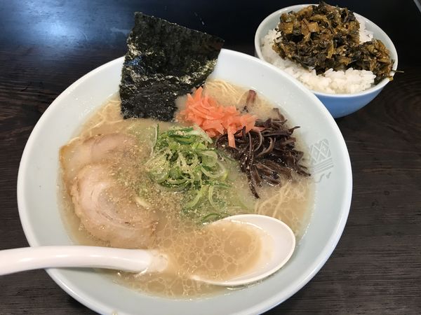 「ラーメン ¥650 平日ライスサービス」@博多濃麻呂 二子玉川店の写真